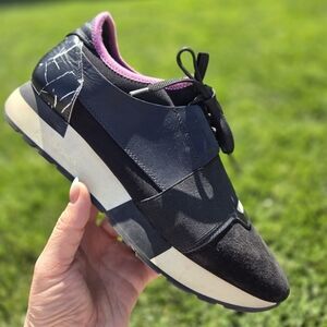 Balenciaga Woman's Race Runner Sneakers Black White And Pink   Size EU 40 US 10